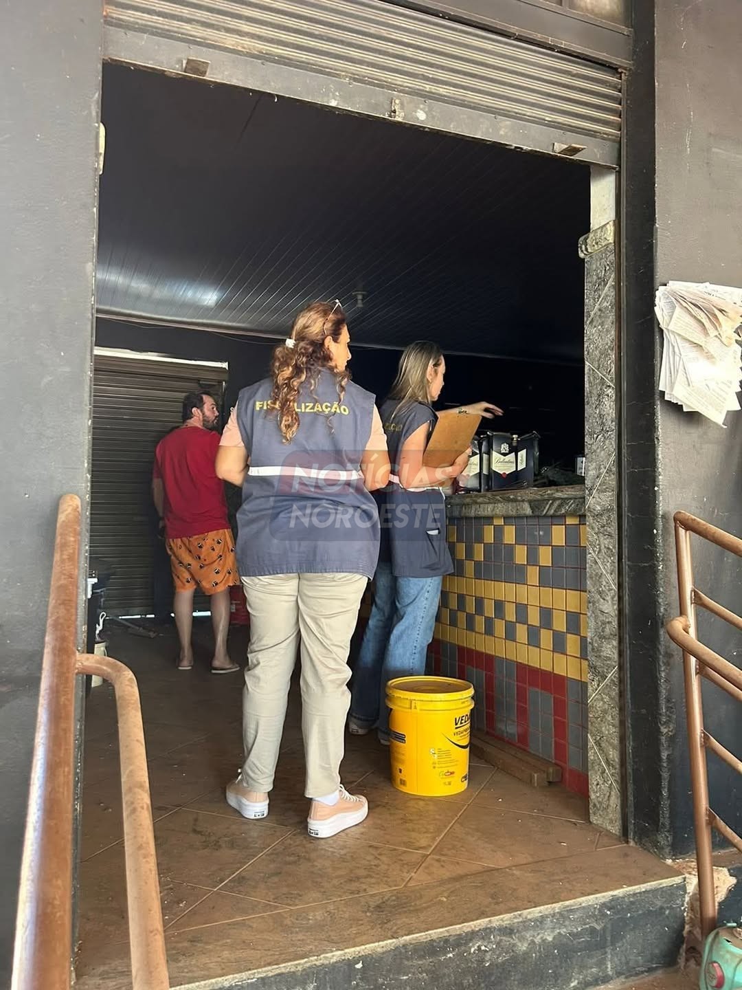 Polícia Civil fiscaliza depósito de bebidas em operação contra adulteração em Fernandópolis
