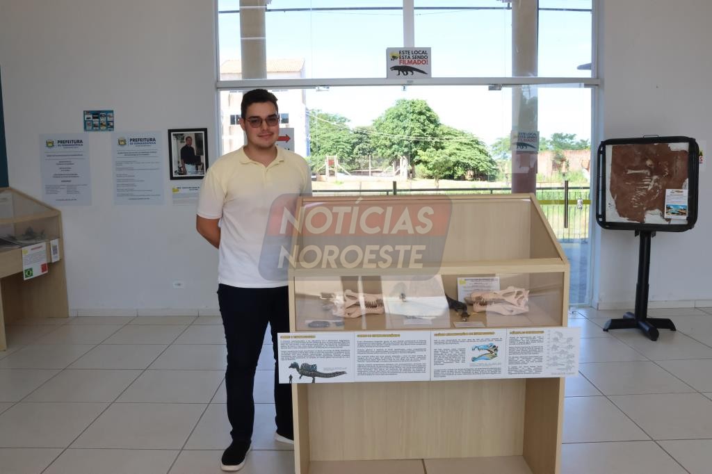 Museu de Paleontologia de Fernandópolis recebe Exposição do Espinossauro produzida por jovem de 18 anos
